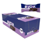 Chocolate cake filled with raspberry jam